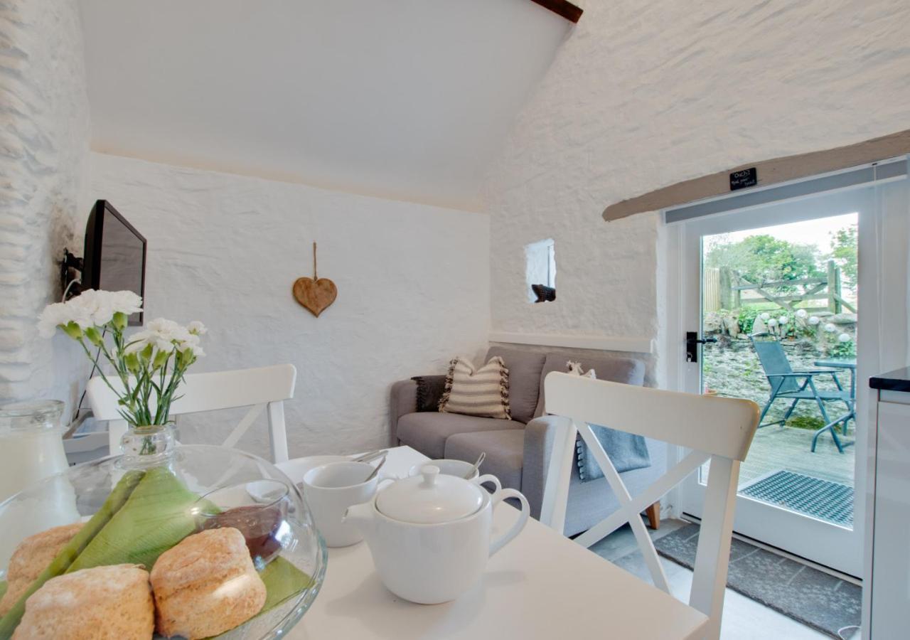 Love Cottage Combe Martin Exterior foto